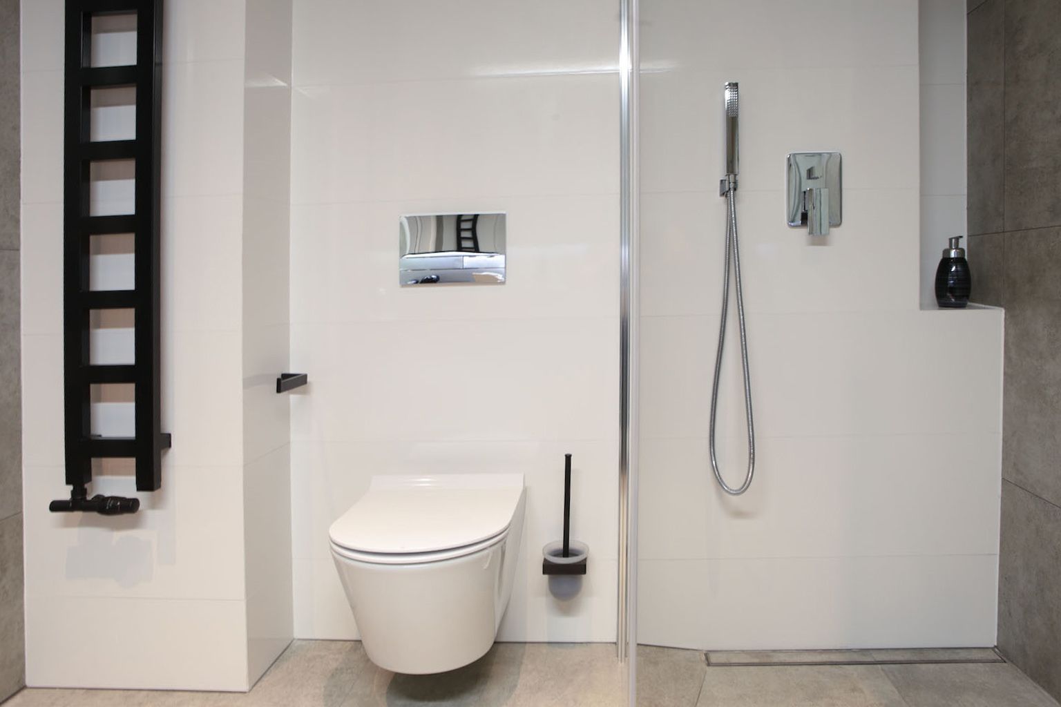 Departamento Elite (Vip) | Baño | Regadera, regadera tipo lluvia, secadora de cabello, pantuflas 