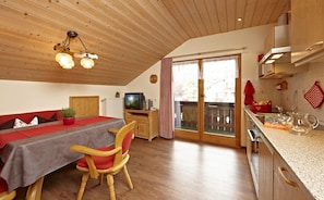 Free WiFi, bed sheets - Gästehaus Alpina (Bad Kohlgrub)