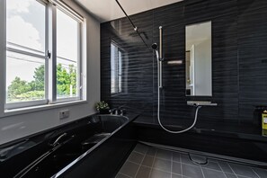 Dusche im Bad
