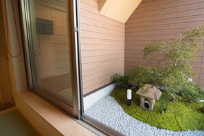 Habitación (- 1 -) | Vista desde la habitación