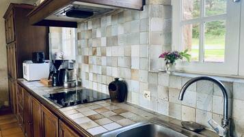 Réfrigérateur, micro-ondes, four, lave-vaisselle