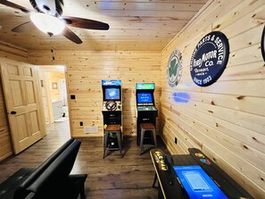 Game room - Pet-Friendly Lakeside Cabin with Kayaks and Canoe! (Stone Lake)