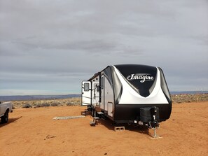 Nicht klassifiziertes Bild, 2 von 16, Schaltfläche