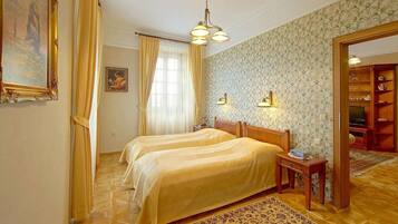Executive Double or Twin Room, Annex Building | In-room safe, desk, blackout curtains, free WiFi