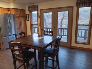 تناول الطعام