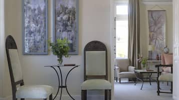 Sala de estar en el lobby