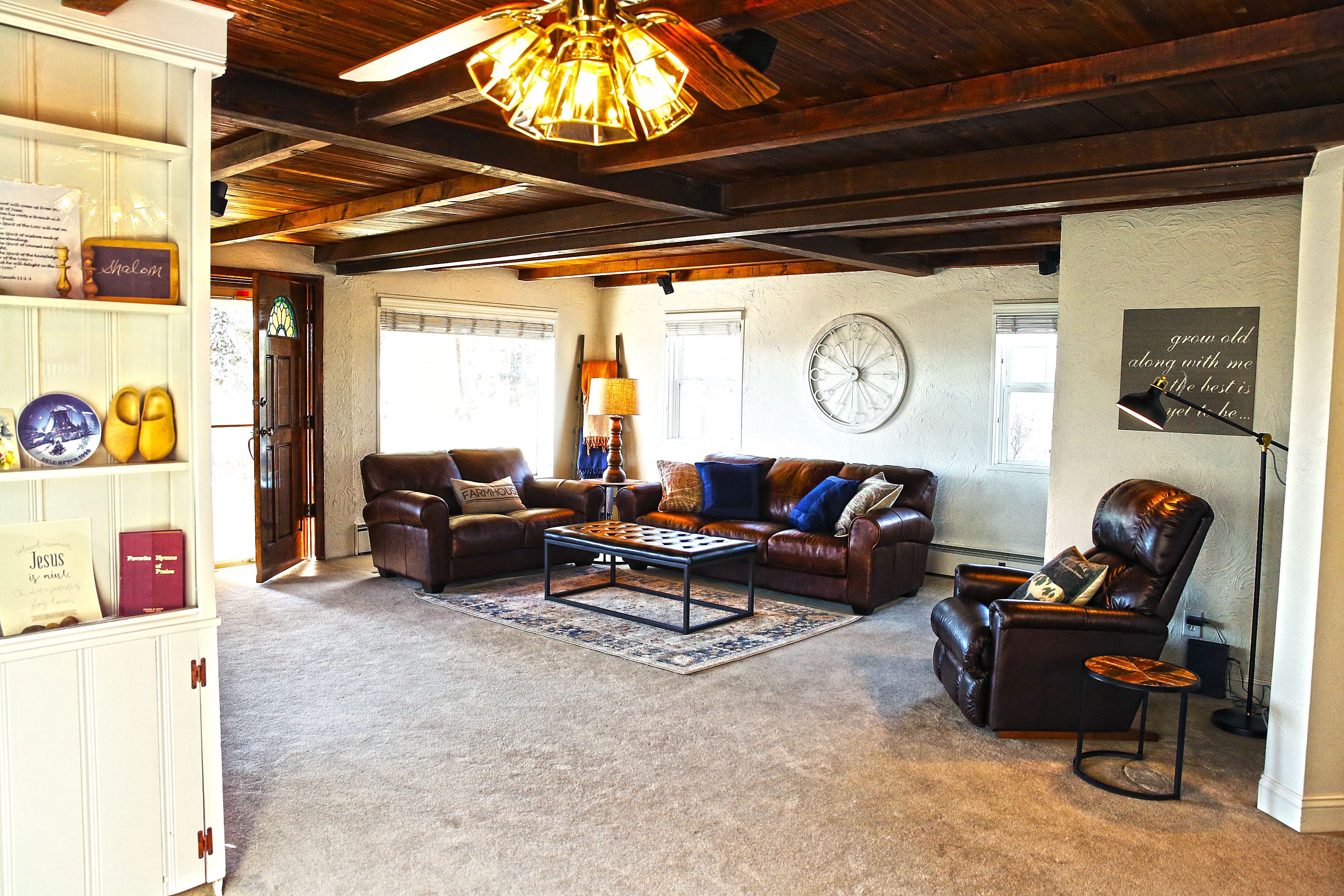 Organic Farmhouse in western Denver suburbs on 2 peaceful acres
