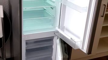 公寓 (Split Level) | 迷你冰箱