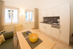 Comfort Apartment, 1 Bedroom, Mezzanine | Private kitchen