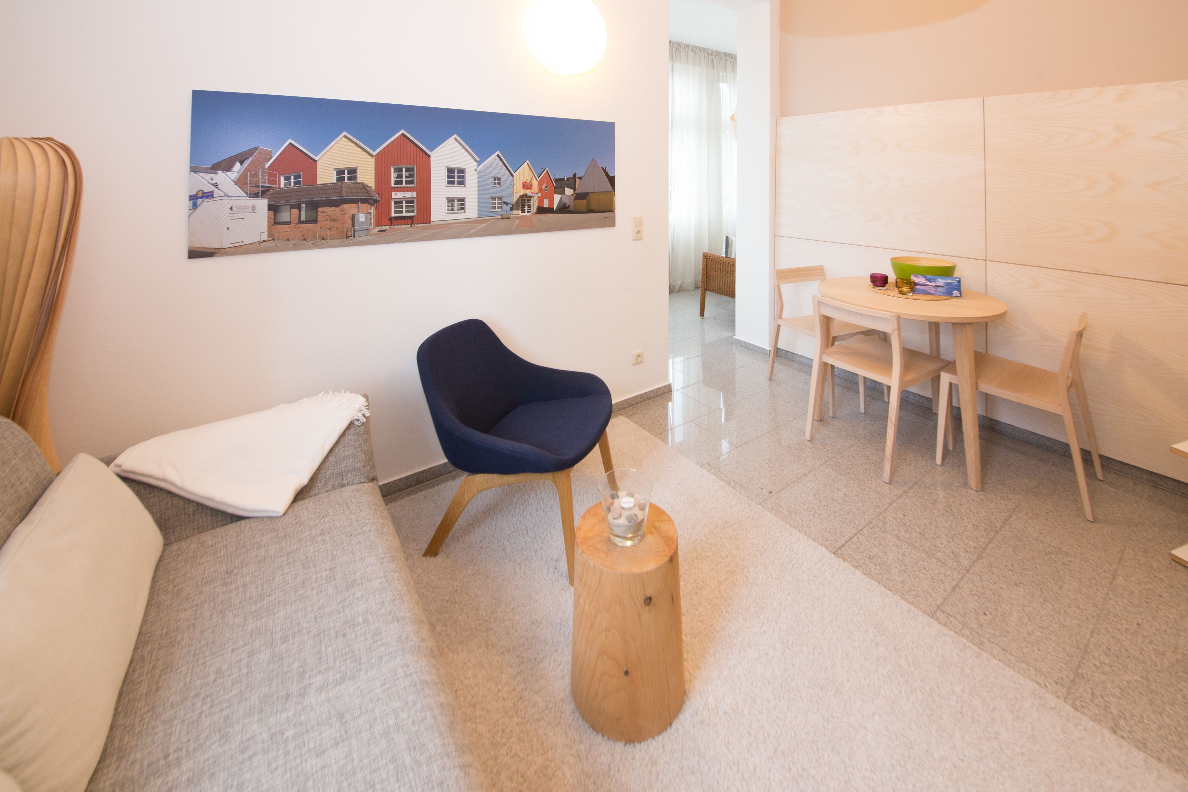 Apartamento luxo (1. floor) | Área de estar | TV de tela plana, DVD player