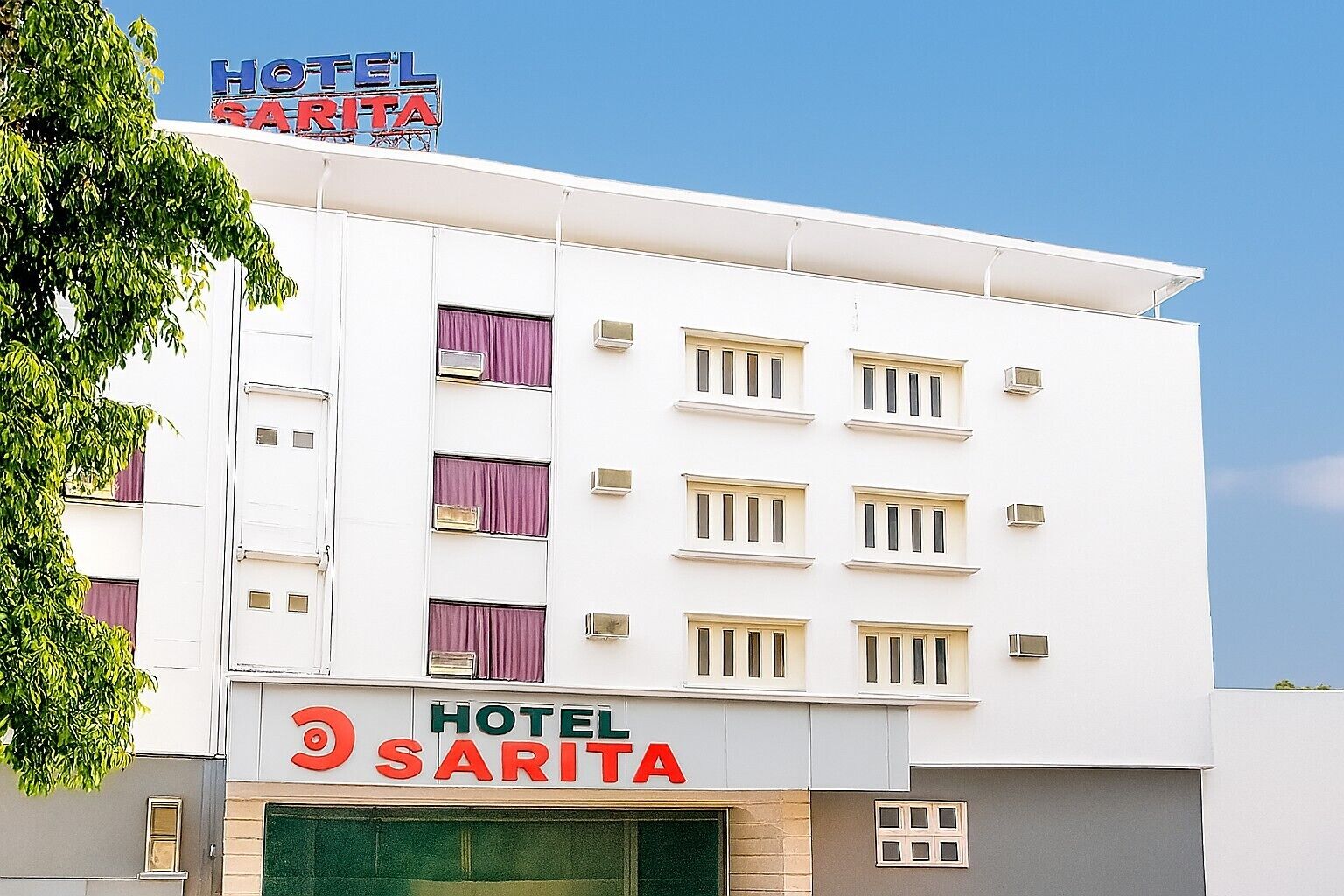 Fachada da propriedade