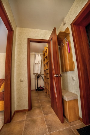 Huoneisto, tupakointi kielletty | Silitysrauta/-lauta, ilmainen Wi-Fi, vuodevaatteet