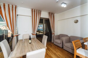 Unclassified image, 5 of 166, button - Harmonia Budva (Budva)