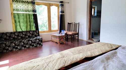 Hotel Nubra Delight and Camps