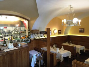 Restaurant - Hotel & Restaurant Knapppenstöckl (Halbturn)