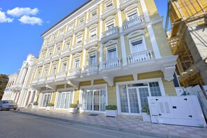 Front of property - Alis Hotel (Shkodër)