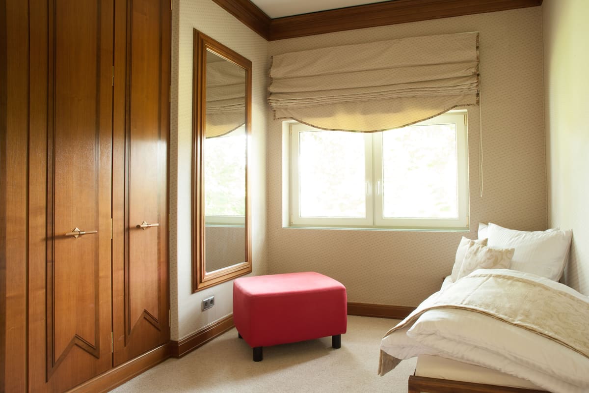 Classic Bungalow, 2 Bedrooms, Terrace, Lake View