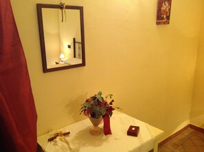 Interior - Apartment with one bedroom, kitchen, bathroom Garden and shared pool (Provincia di Pisa)