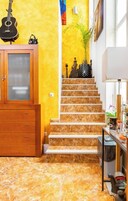 Sábanas de algodón egipcio, ropa de cama de alta calidad y minibar 