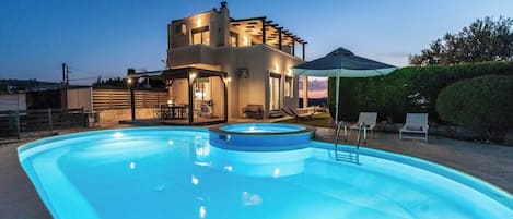 Utomhuspool