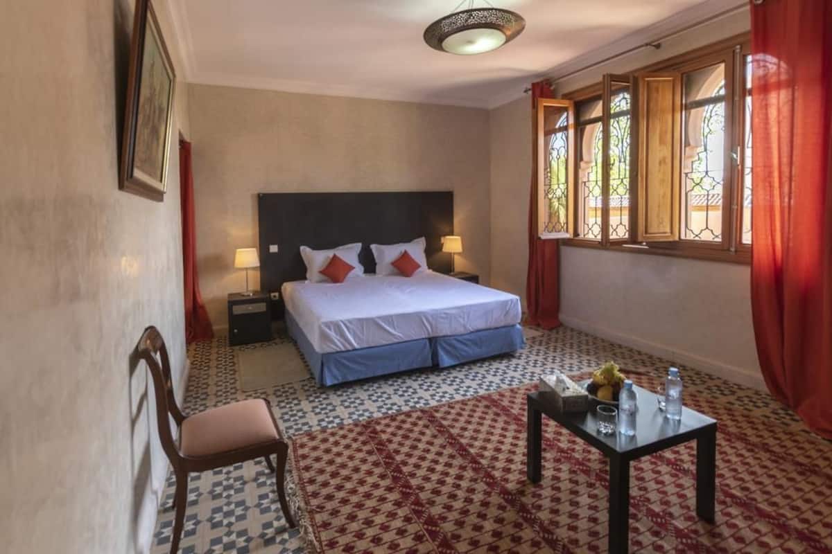 Chambre Triple Supérieure | Rideaux occultants, chambres insonorisées, fer et planche à repasser