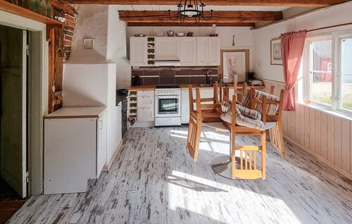 Gorgeous home in Vinslöv with WiFi