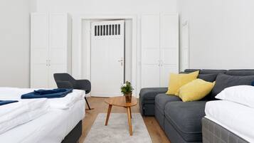 Apartment, 2 Bedrooms | 2 bedrooms, rollaway beds, free WiFi, bed sheets