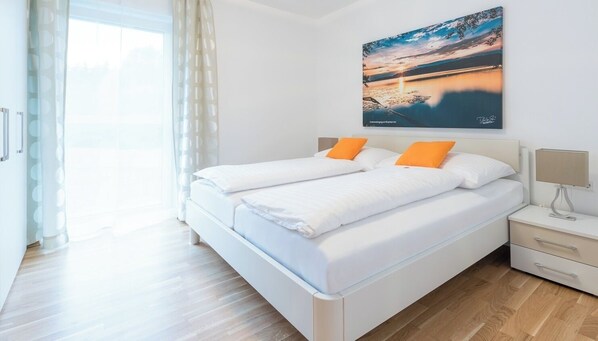 1 bedroom, in-room safe, iron/ironing board, travel cot