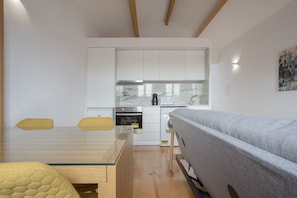 Comfort Apartment, 1 Bedroom, Terrace, City View | Living room