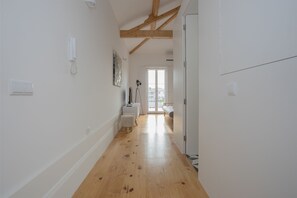 Hallway - Liiiving In Porto-Historic Sunny Terrace (Porto)