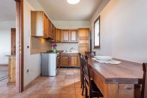 Kühlschrank, Ofen, Herdplatte