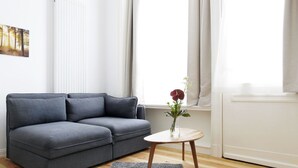 Apartment, 2 Schlafzimmer | Wohnzimmer