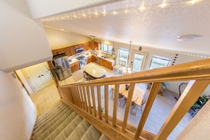 Interior - SunKissed Modern Home, Hot tub (Nederland)