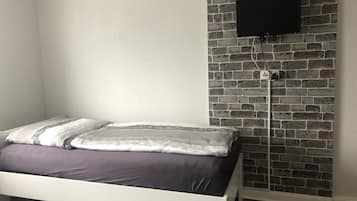 Free WiFi, bed sheets