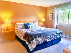 3 bedrooms, WiFi, bed sheets - F16 Fairway Village Condo with great mountain views, 8 min walk from Mount Washington Hotel! AC! (Bretton Woods)