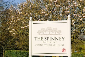 Exterior - The Spinney Country Guest House (Barnstaple)