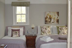 Room, Multiple Beds, Non Smoking