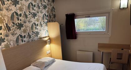 HOTEL CLASSE ECO REIMS TINQUEUX