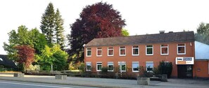 Exterior - Pension Highway 3 Sennestadt-Bielefeld (Bielefeld)
