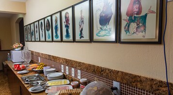 Free daily buffet breakfast