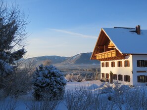 Front of property - Biohof-Rechenmacher (Uffing am Steffelsee)