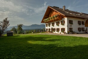 Front of property - Biohof-Rechenmacher (Uffing am Steffelsee)