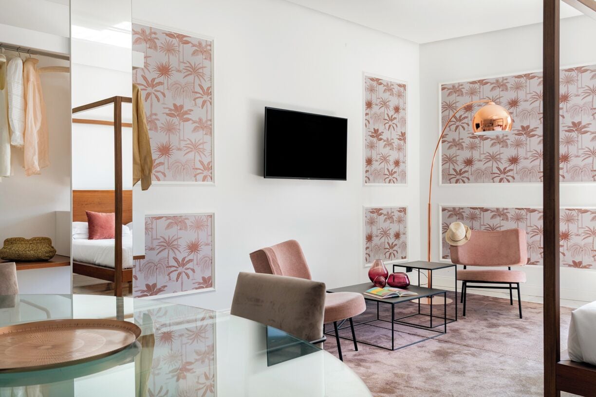 Presidential-Loft | Wohnbereich | 50-Zoll-Flachbildfernseher mit Digitalempfang, Smart-TV, Netflix