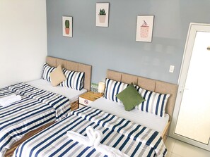Family Room, Balcony | Desk, free WiFi, bed sheets - Ho Hoang House (Da Lat)