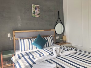 Standard Double Room, Balcony | Desk, free WiFi, bed sheets