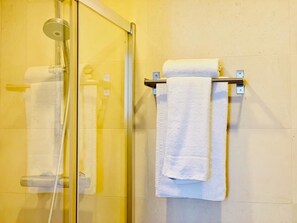 Articles de toilette (gratuits), séchoir à cheveux