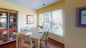 Dining - River Creek Golf Condo | Your NC Golfing Retreat | RC 101 (Sunset Beach)