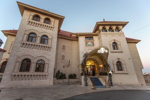 Front of property - Suter Palace Heritage Boutique Hotel (Bucharest)