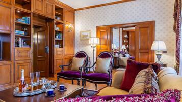 100-inch Smart TV with premium channels, TV