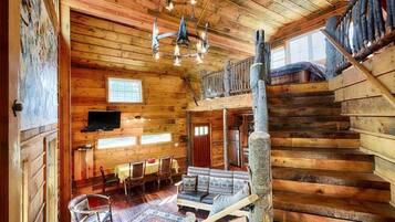 TV, fireplace, DVD player, stereo